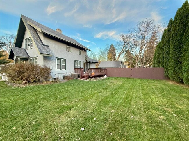 Building Photo - 1201 6th St SW