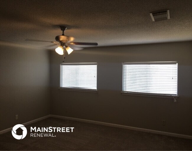 Building Photo - 8047 Chestnut Cedar Dr