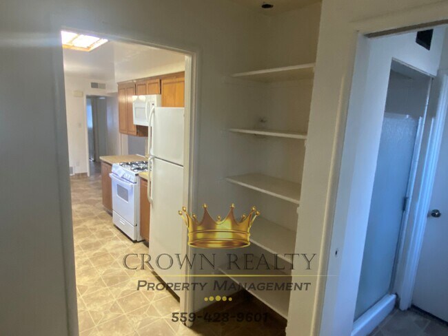 Building Photo - 886 Cardoza Dr