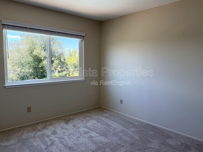 Building Photo - 12480 Escala Ln