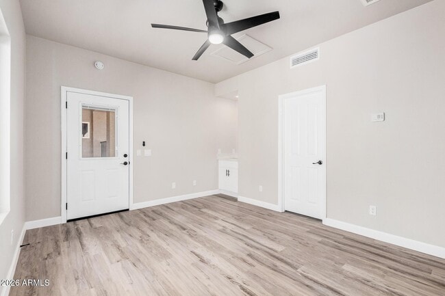 Building Photo - 9310 E Crystal Dr