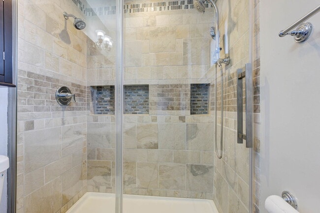 Building Photo - 8042 Nova Ct