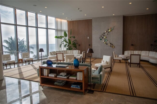 Building Photo - 15701 Collins Ave