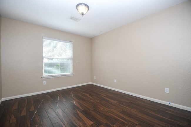 Building Photo - 6006 Lamb Creek