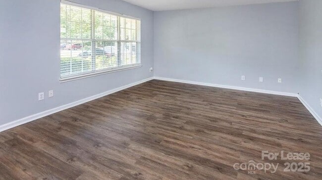Building Photo - 3134 Summercroft Ln