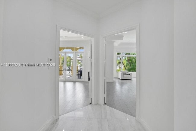 Building Photo - 1516 Island