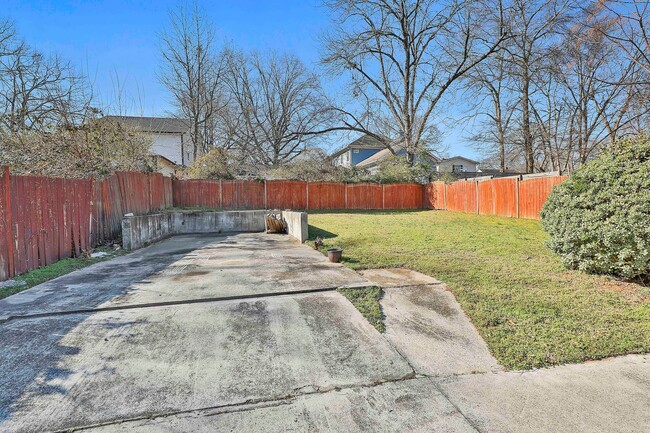 Building Photo - Character-Filled 3BR Home Near Grant Park & Summerhill