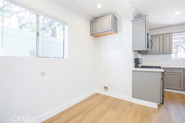 Building Photo - 10531 Greenburn Ave
