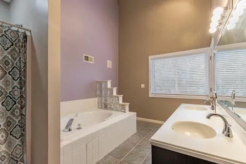 Building Photo - 411 Captain Eames Cir