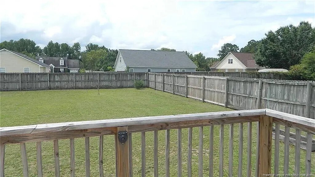 Building Photo - 122 Mosswood Dr