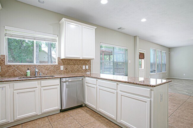 Building Photo - 43 W Spindle Tree Cir
