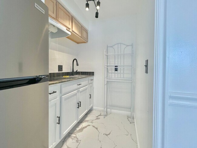 Building Photo - 4111 W 9580 S