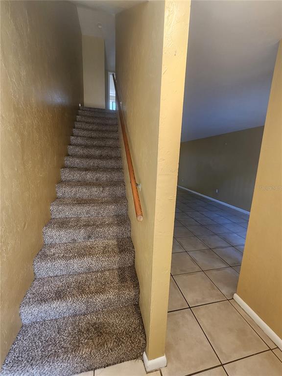 Building Photo - 702 SW 70th Terrace