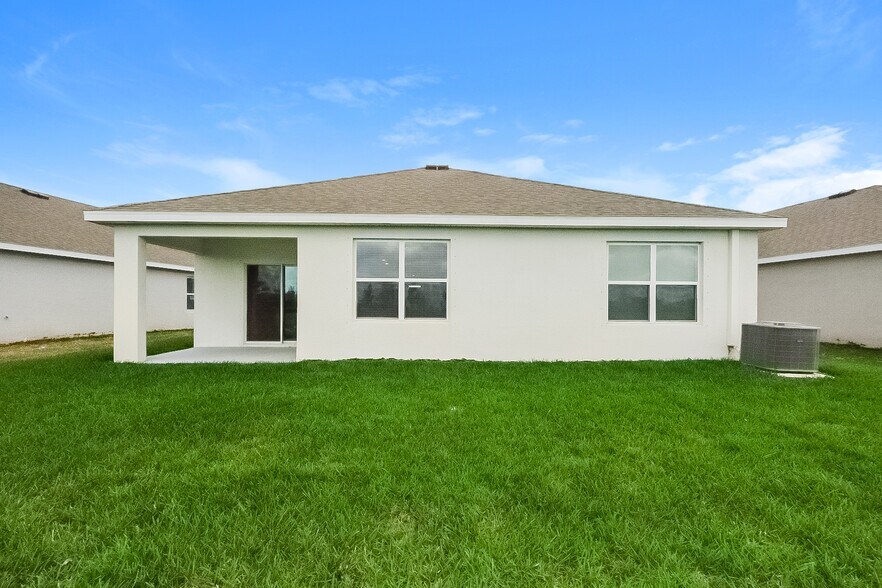 Building Photo - 17226 Reserva Dr