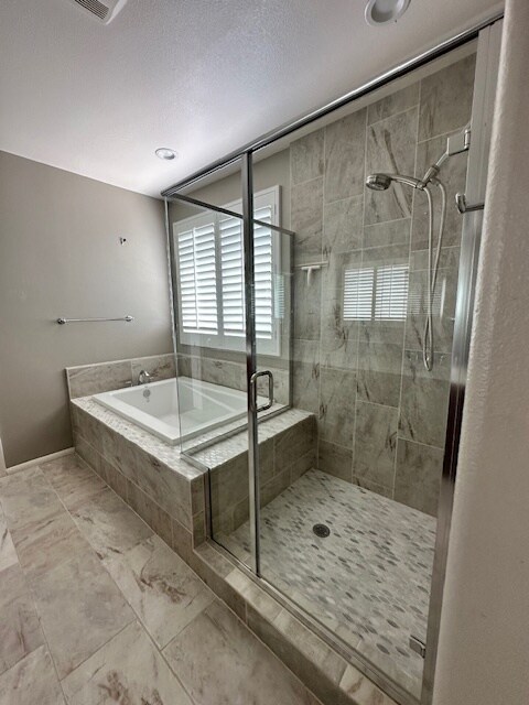 master bathroom - 17032 Cantlay St