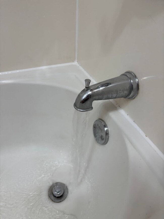 Building Photo - Completedly Remodeled 2+ Bedroom Home