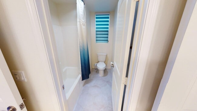 Building Photo - Former MODEL HOME | Great Location