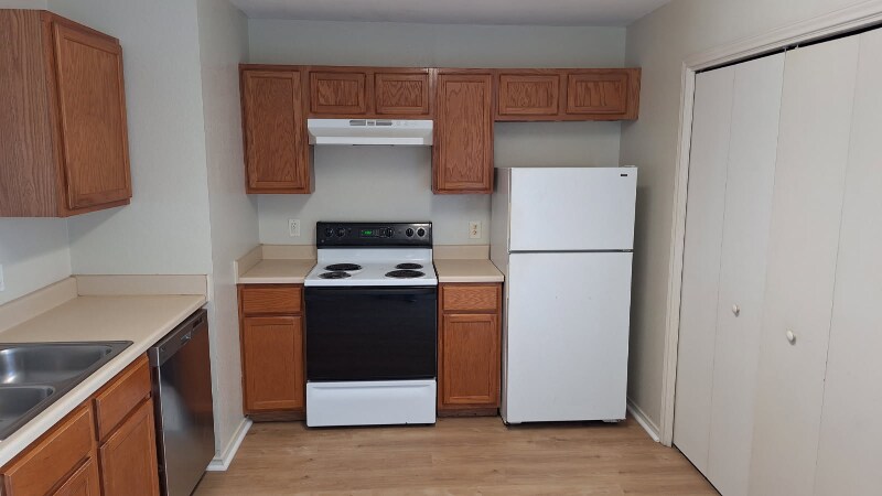 Building Photo - 3702 Malibu Ln