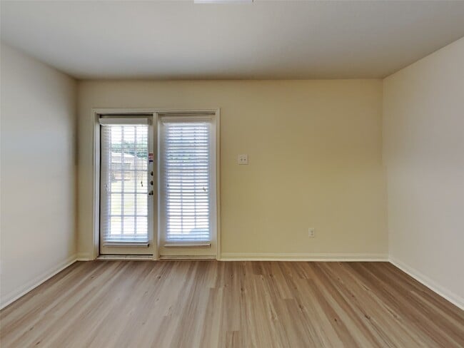 Building Photo - 21115 Baltic Rain Dr
