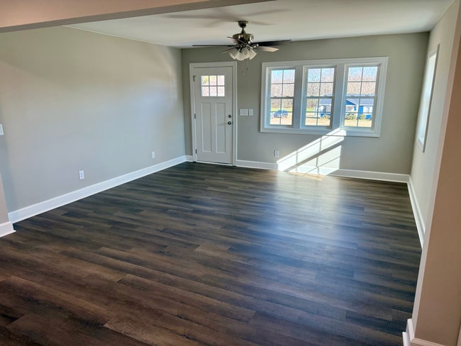 Building Photo - Completely Remodeled Home For Rent!