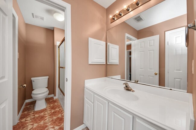 Building Photo - 1631 Mustang Crossing