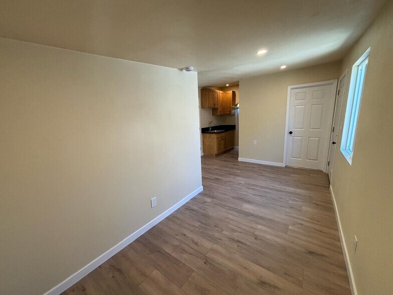 Building Photo - 5306 Cimarron St