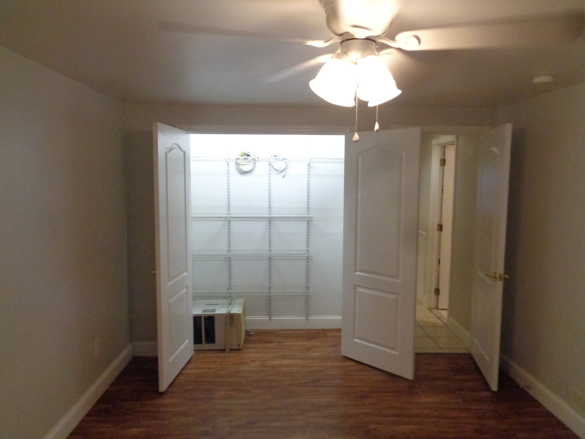 Building Photo - 258 Greenough St