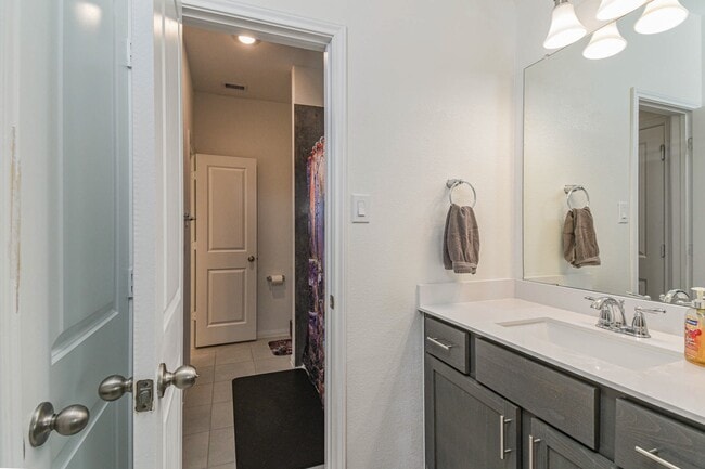 Building Photo - 21207 Rabbitbrush Ct