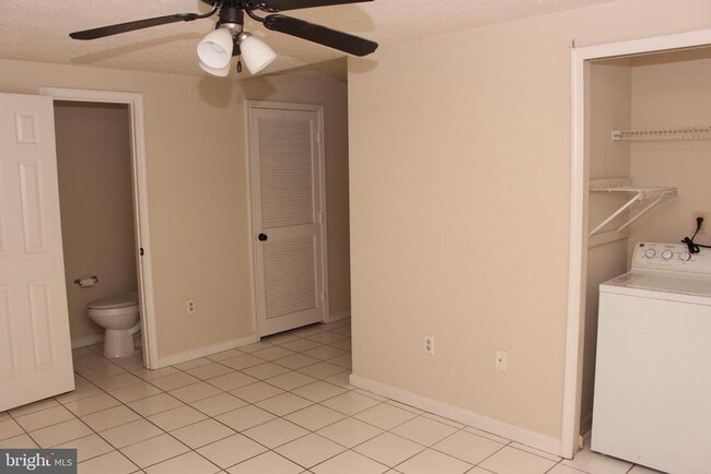 Building Photo - 301 Shaw Ct