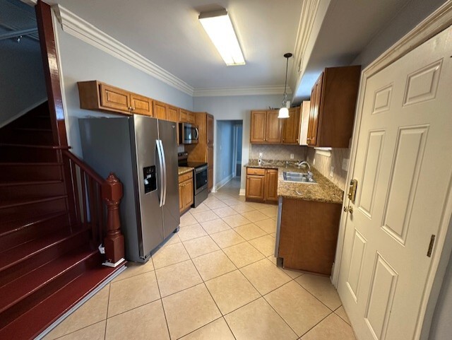 Kitchen - 1023 General Taylor