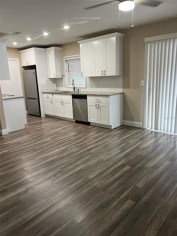 Building Photo - 8010 Woodvine Pl
