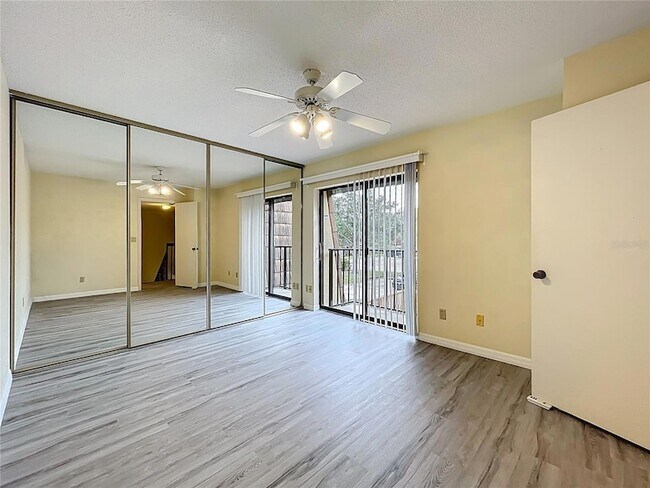 Building Photo - 5271 Coral Ct