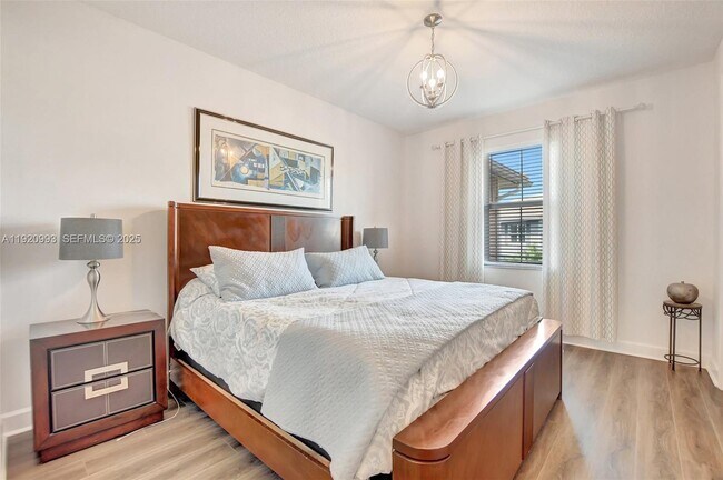 Building Photo - 6657 Quiet Wave Trl