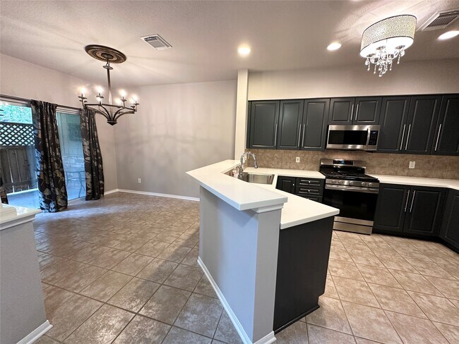Building Photo - 21 Stone Creek Pl