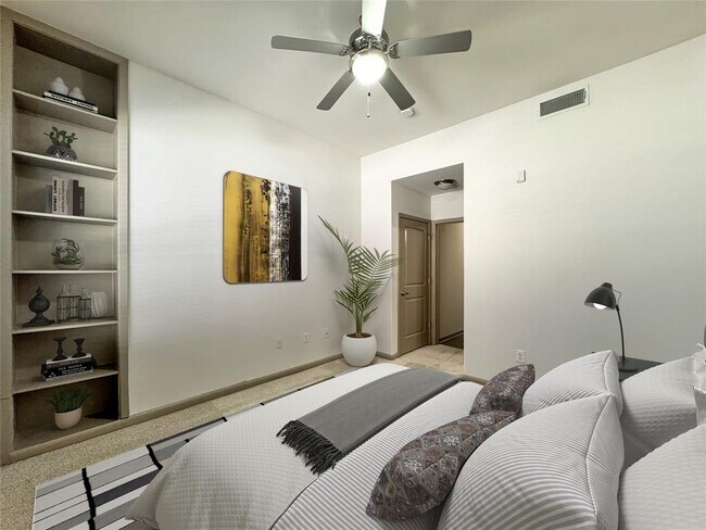 Building Photo - 306 McGowen St