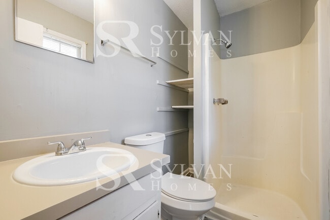 Building Photo - 1464 Patricia Dr