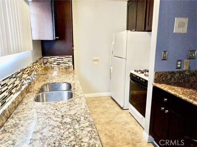 Building Photo - 2621 S Centinela Ave