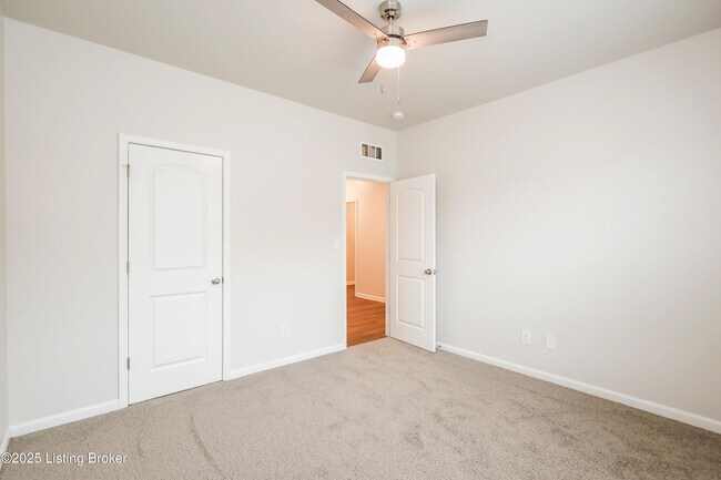 Building Photo - 11912 Parkside Vista Ln