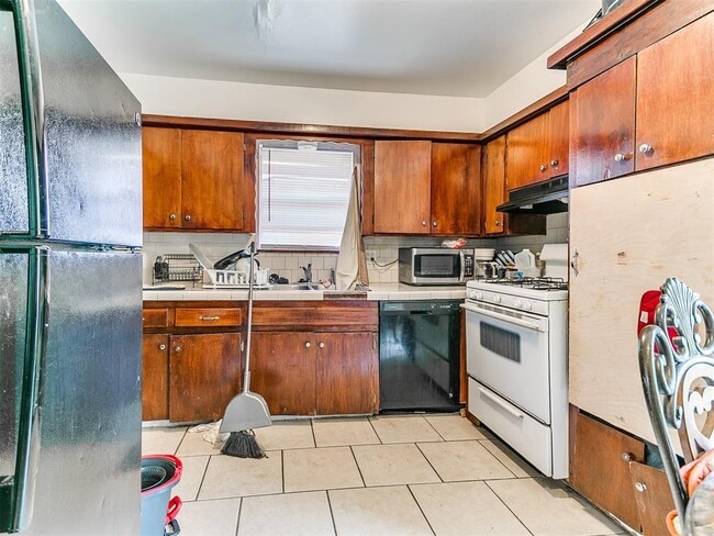 Building Photo - 213 NW 82nd St