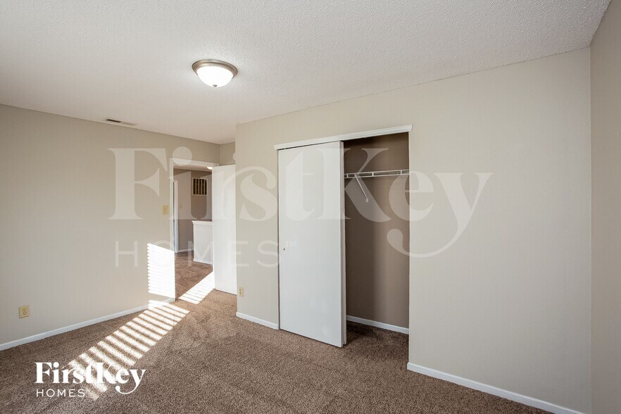 Building Photo - 9447 W Constellation Dr