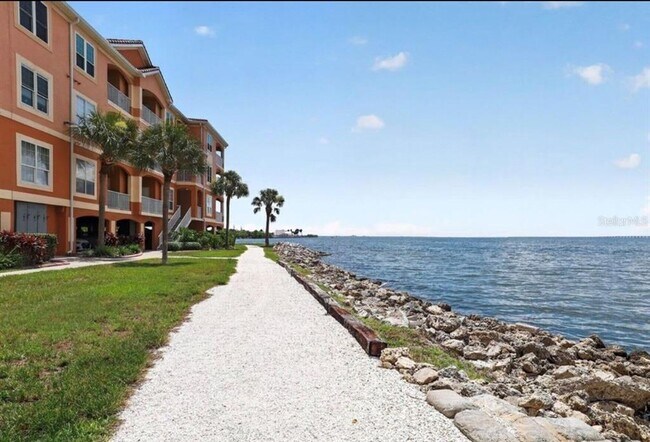 Building Photo - 5000 Culbreath Key Way