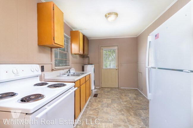 Building Photo - 1818 15th Ave