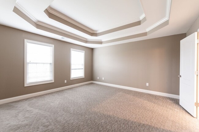 Building Photo - 4 Bedroom 2 Bath in Fisherville!