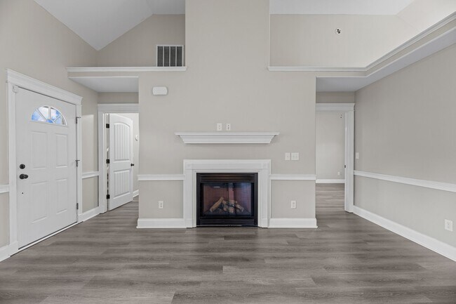 Building Photo - 108 Coree Way