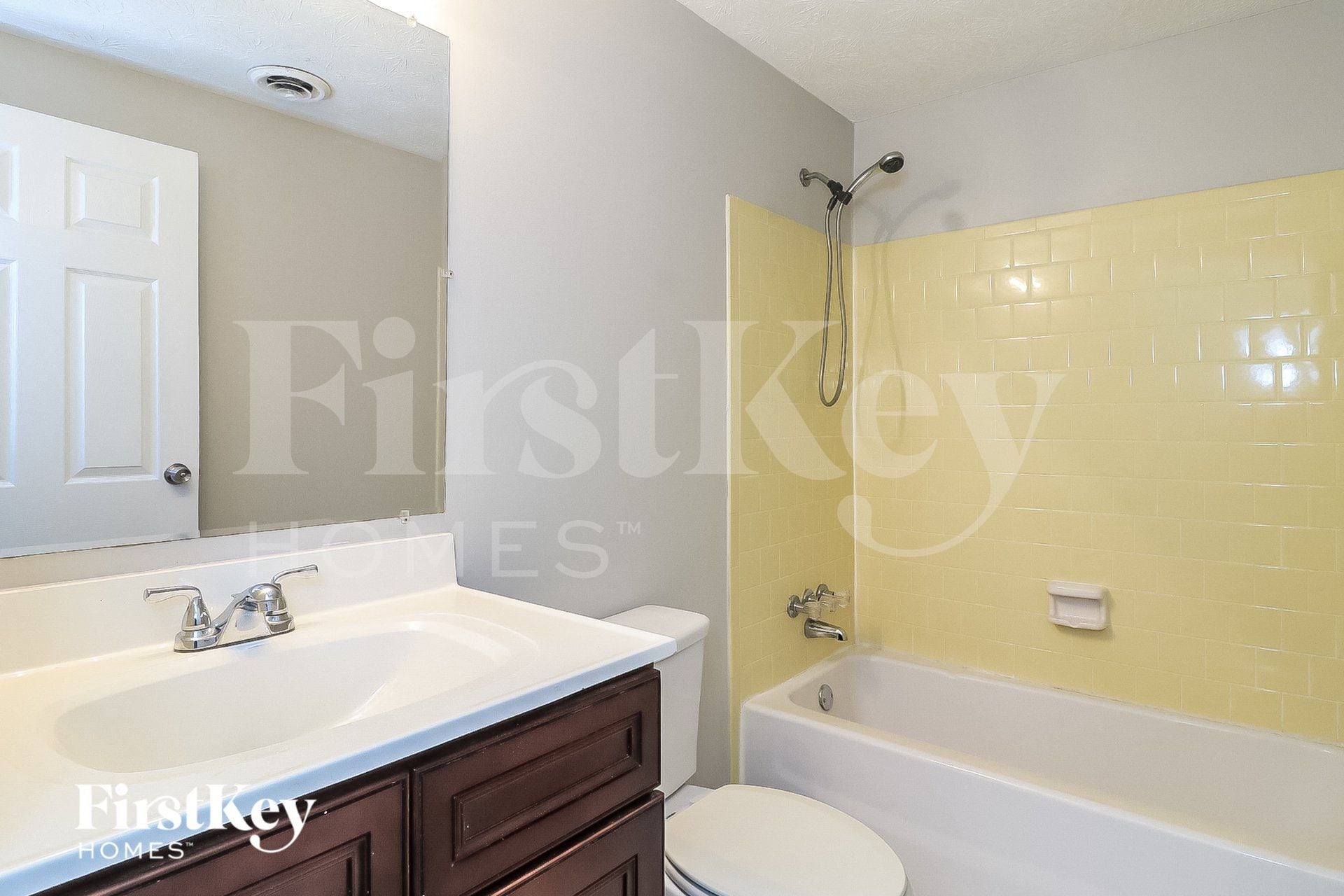 Building Photo - 4788 North Cir