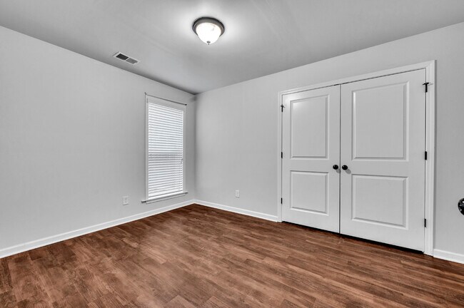 Building Photo - 6909 2nd Ave S