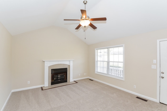 Building Photo - 1018 Granny White Rd