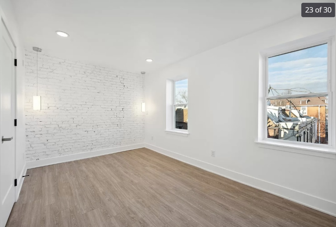 Building Photo - 5043 SPRUCE St