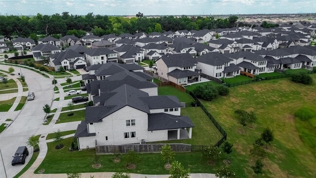 Building Photo - 4906 Tanyard Manor Dr
