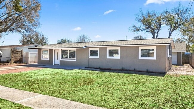 Building Photo - 4418 W Fairview Heights